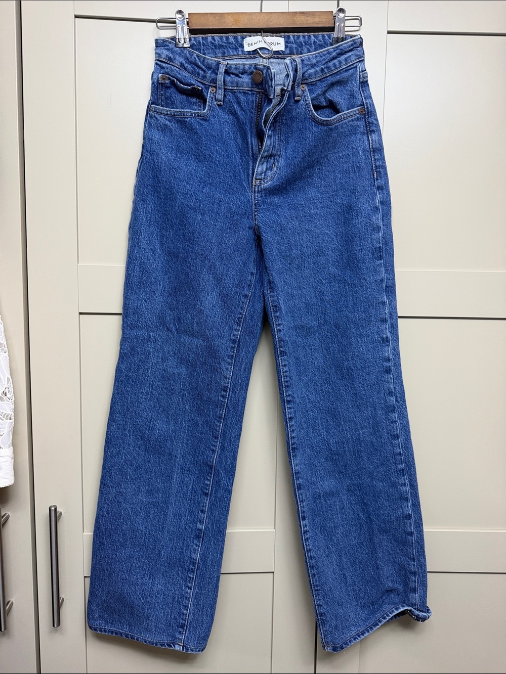 Aritzia’s Denim Forum Wide-Leg High-Rise Jeans in Medium Blue 26